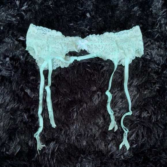Victoria's Secret Accessories - Victoria's Secret Lace Garter in Teal